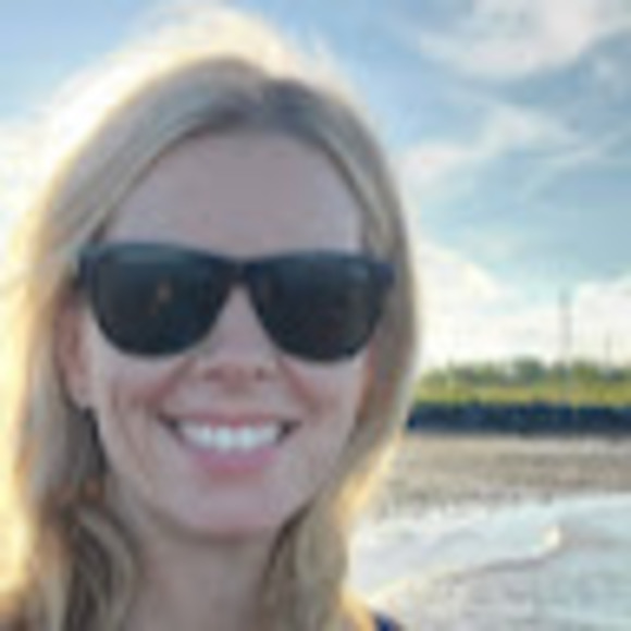 Meet your Posher, Erika - Picture 1 of 1